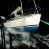 La Guardia Civil rescata a cuatro tripulantes de un velero que iba a la deriva hacia las rocas de Tabarca